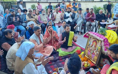 j k bjp celebrates deepawali with religious fervour