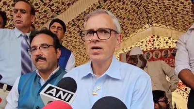 omar abdullah blames centre for  low voter turnout  in srinagar