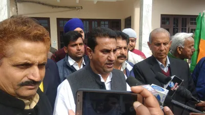 j k polls  bjp s rajiv jasrotia receives warm welcome in kathua following his candidature