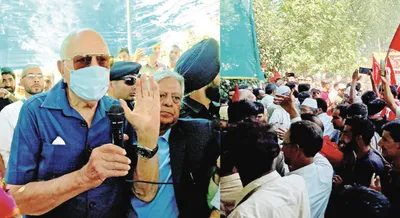 dr farooq abdullah welcomes number of political activists into nc fold