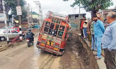 sscl fails to repair damaged roads in downtown  commuters bear brunt