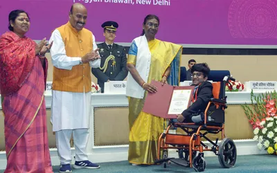 president murmu presents national awards for empowerment of specially abled persons