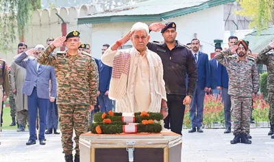 lg pays homage to slain soldiers  porters