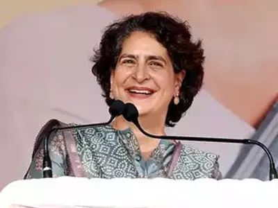 priyanka gandhi to make electoral debut from wayanad  to contest ls bypoll