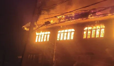 fire engulfs house at noorbagh