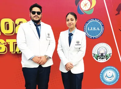 disha  arsalan clinch gold medals at world sqay championships