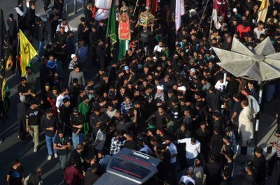 thousands join 8th muharram procession in j k’s srinagar