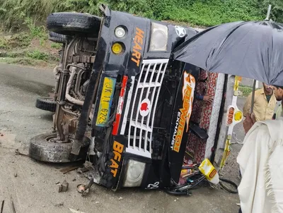 at least seven people injured after their car turns turtle in j k s rajouri