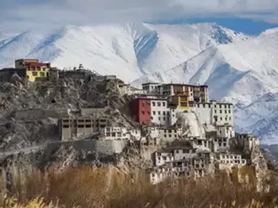 ladakh admin  hill council to organise climate cup next month