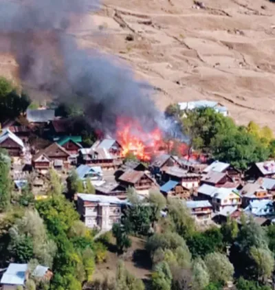 4 residential houses gutted in kishtwar