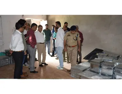 deo bandipora reviews election preparedness in sumbal