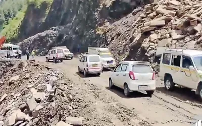 lmvs to be allowed from both sides along srinagar jammu national highway tomorrow