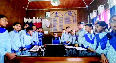 police hold interactive session with school children in bhaderwah