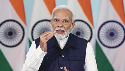 pm modi slams congress for divisive politics