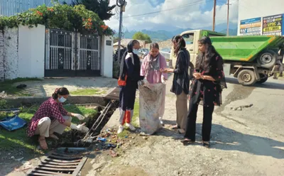 students conduct cleanliness drive in bhaderwah