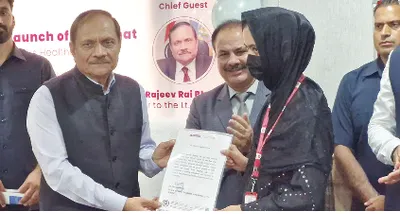 advisor bhatnagar unveils  jan sehat  initiative at ujala cygnus hospital