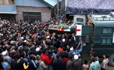 kin of porters killed in baramulla attack get rs 6 lakh in compensation