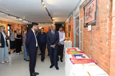 indian ambassador to russia inaugurates odop exhibition showcasing traditional products