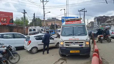 srinagar   city of potholes 