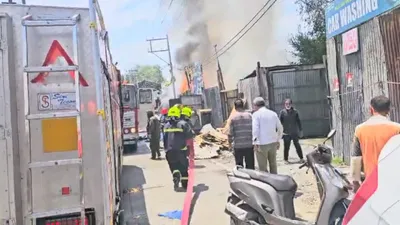 workshop partially damaged in fire mishap in baba demb srinagar