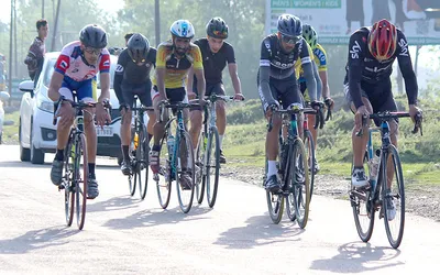 cpo srinagar flags off mega cycle rally