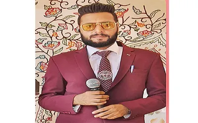 kifayat aftab  rising star of kashmir s commentary arena