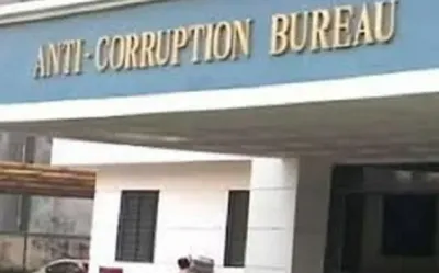 acb registers case against 5 officials  private persons