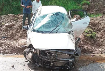 2 teenage boys die  4 injured in rajouri road mishap