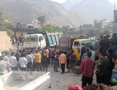 two pedestrians killed after hit by tipper in j k s kishtwar