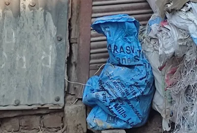 suspicious bag found in khwaja bazar srinagar  bds called in