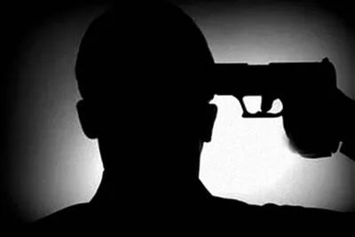 bsf jawan shoots self dead in shopian