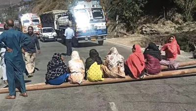 protesters block highway over drinking water crisis in banihal