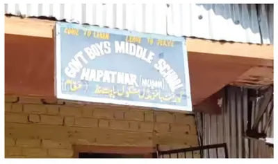 3 rooms for 9 classes in bandipora school