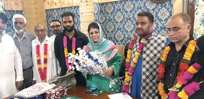 pdp welcomes new members from habba kadal constituency