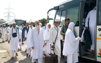 hajj 2024  first batch of 320 j k pilgrims return home from saudi arabia