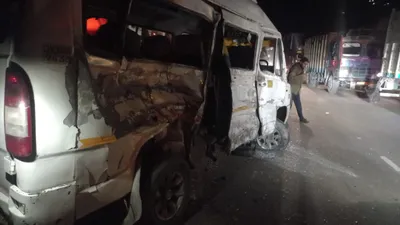 one dead  14 injured as vehicle carrying tourists meets accident on srinagar jammu highway