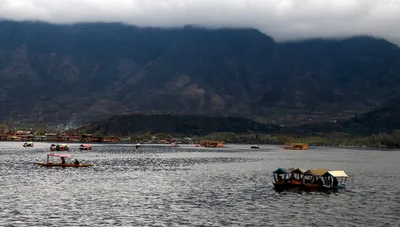 weather to remain mostly overcast  rains expected in many kashmir parts late afternoon  met