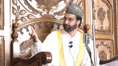 mirwaiz leads special prayer for rains  appeals preachers to address social issues
