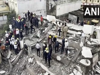 over 15 injured  several trapped in gujarat building collapse