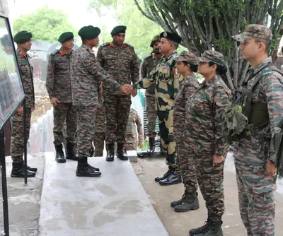 northern army commander visits sunderbani sector in j k