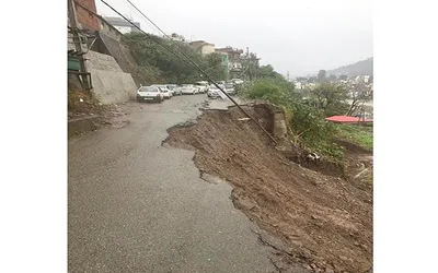 landslide hits road in rajouri town