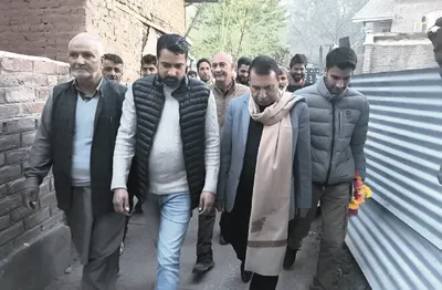 mla farooq shah inspects phc aboora