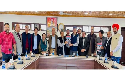 rather presents wada committee report to omar abdullah