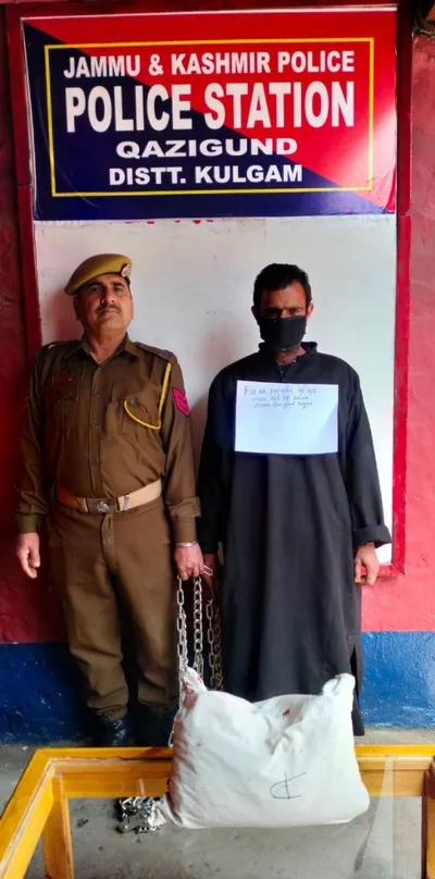 drug peddler arrested in kulgam