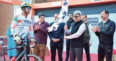 chief secy flags off longest cycling expedition ‘race across india’