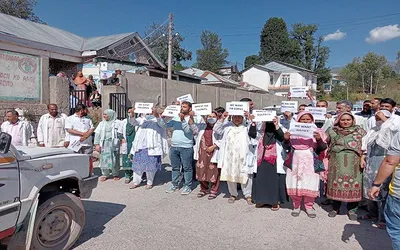 gool health deptt officials stage protest against assault on colleague