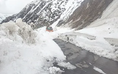 mughal road   authorities to take call on restoration of road in joint meet