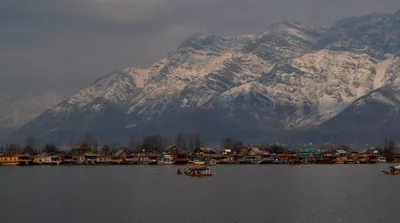 hc seeks suggestions on sewage flow  unauthorised constructions in dal lake