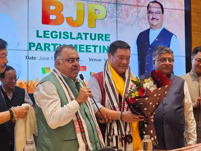 bjp arunachal pradesh unanimously selects pema khandu as their leader