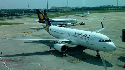 paris mumbai vistara flight gets bomb threat  lands amid emergency alert